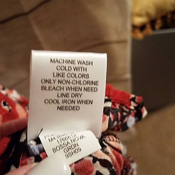 Off Shoulder Top NWT Adorable - Picture 7 of 7